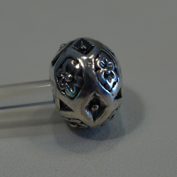 Trollbeads Sterling Silver Zanzibar Bead - Picture 1 of 4
